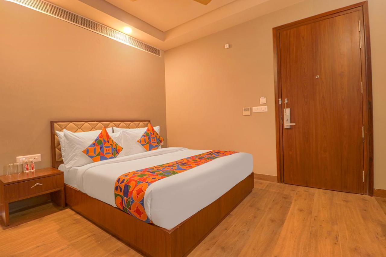 Fabhotel Prime Shanit دلهي المظهر الخارجي الصورة