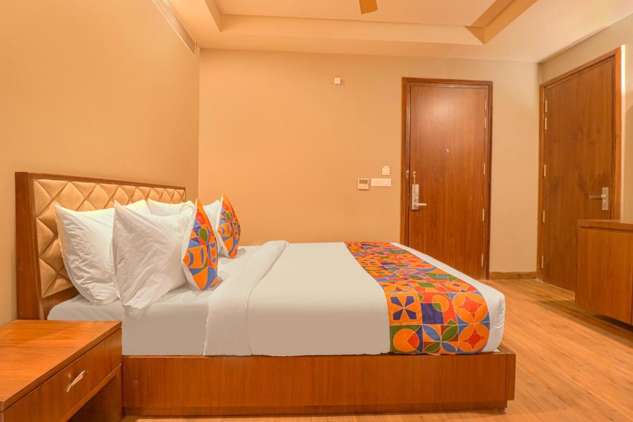 Fabhotel Prime Shanit دلهي المظهر الخارجي الصورة